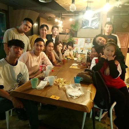 Ximen Wow Hostel Taipei Exteriör bild